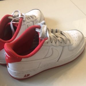 Nike AIR Air Force 1 size 5Y